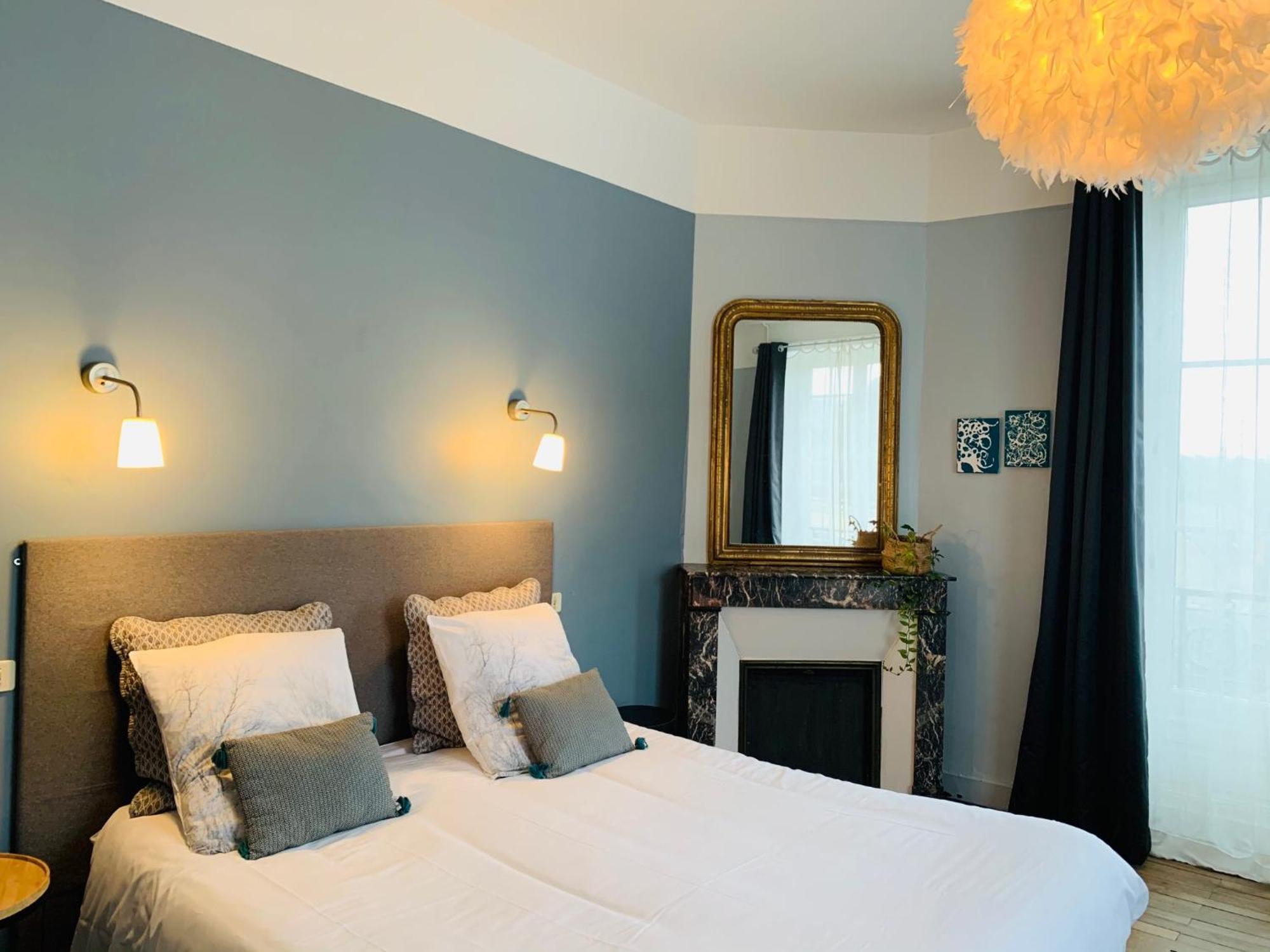 ジョスラン ル 14 サン ミッシェル Bed & Breakfast 部屋 写真