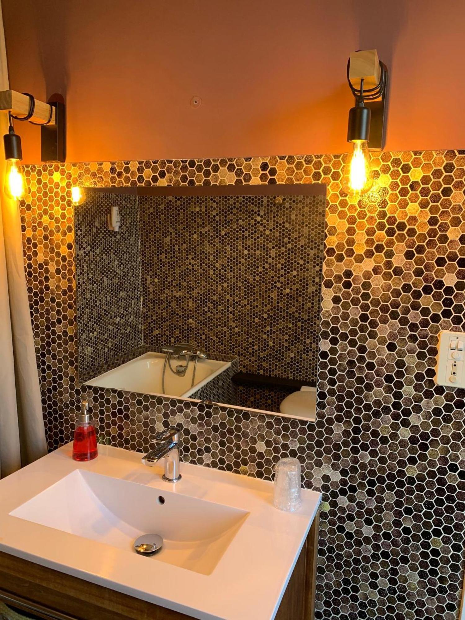 ジョスラン ル 14 サン ミッシェル Bed & Breakfast 部屋 写真