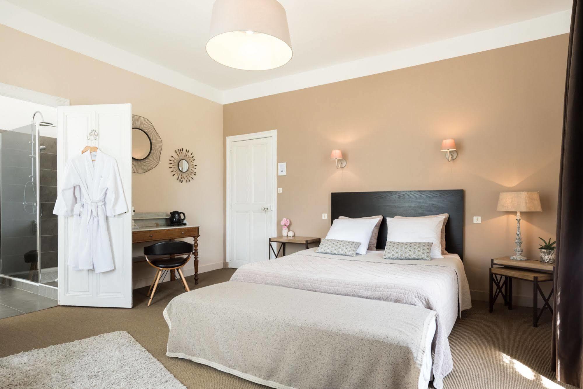 ジョスラン ル 14 サン ミッシェル Bed & Breakfast エクステリア 写真
